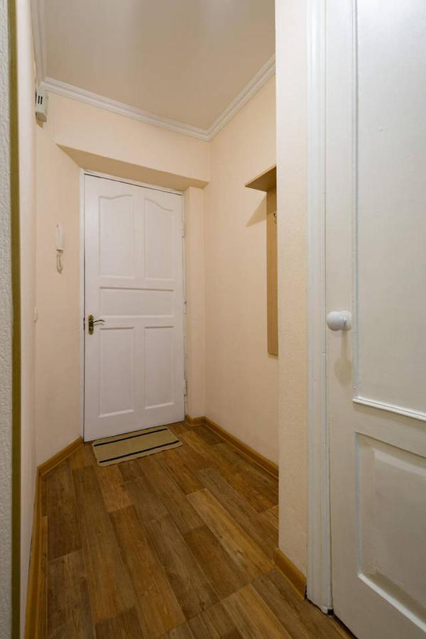 Apartment Nadezhda At Zheltoskan 77/79 Almaty Exterior photo